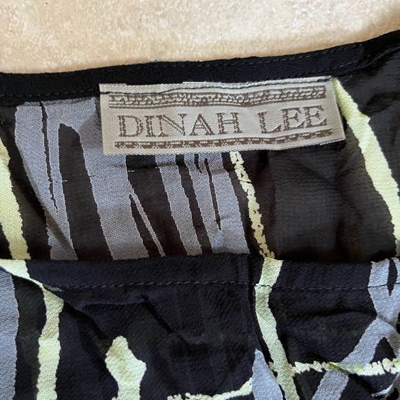 Dinah Lee brand top, mixed green, black, white colors. - Picture 2 of 4